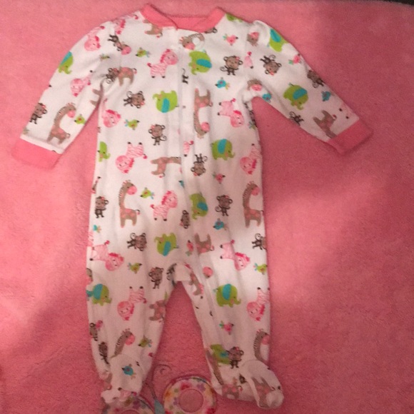 🎀NWOT🎀 3 Zip up footies with safety snap - Picture 4 of 7